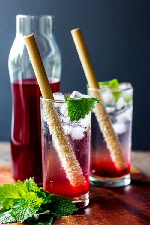 aplantbasedworld:
“ Boysenberry and apple cider vinegar shrub Home made boysenberry and apple cider vinegar shrub, a refreshing alternative to fruit cordials and a perfect mixer for alcoholic and non-alcoholic...
