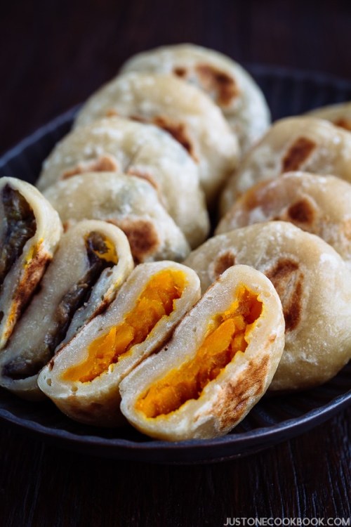 foodffs:
“ Oyaki (Japanese Stuffed Dumplings) Follow for recipes
Get your FoodFfs stuff here
”