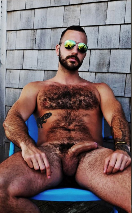 For MORE HOT HAIRY guys-
Check out my OTHER Tumblr page:http://www.yummyhairydudes.tumblr.com