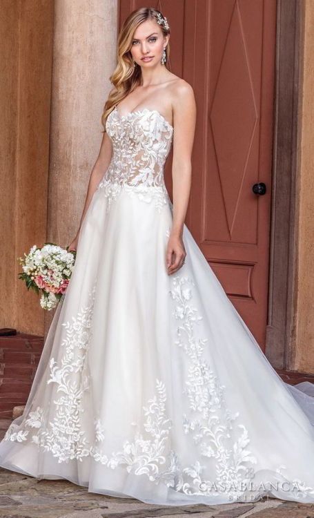 The Spring 2018 Casablanca Bridal Collection is All Kinds of...