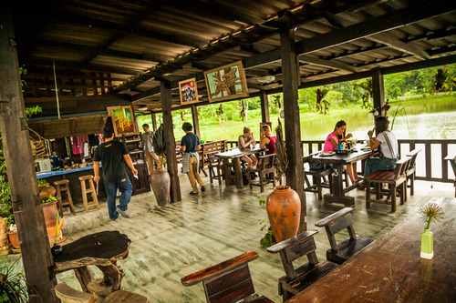 restaurant in chiang rai cafe de suan dok