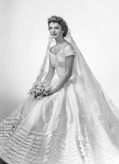 Jackie Kennedy’s 1953 Wedding Dress designed by Ann Lowe
