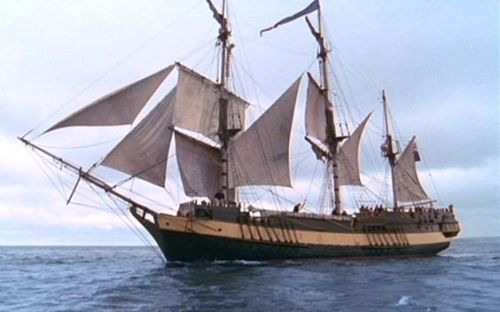 jade-cooper:
“ltwilliammowett:
“The Hotspur
”
That’s the tall ship Earl of Pembroke
”