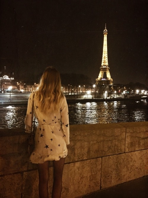 Missing Paris so much it makes my heart hurt a little 🥀✨ @realisationpar