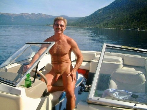 boyforolderdads:
â€œBoating trip with the men in the family? Dad wanted to take me for a ride!
â€