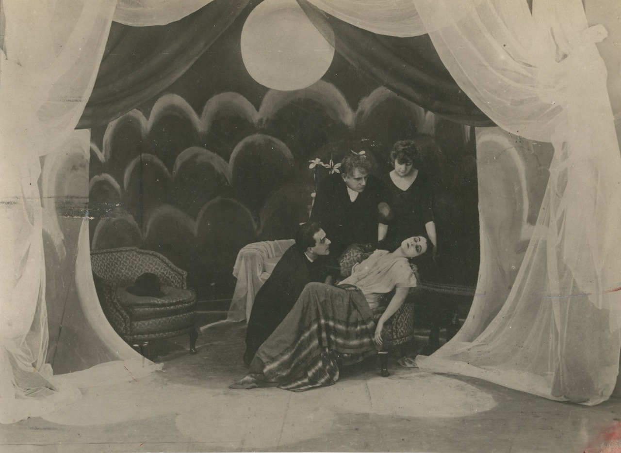 Set photograph of Das Cabinet des Dr. Caligari (The Cabinet of Dr. Caligari)
Dir. Robert Wiene, Decla-Bioscop, Weimar Republic, 1920