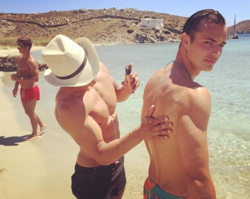 belamiofficial: “Sun lotion fun #BelAmi #LastSummerInGreece #gay #movie #gayabs #gayfit #gayfriends #gaycute #gayfollow #gaydude (v místě Mykonos Island) ”