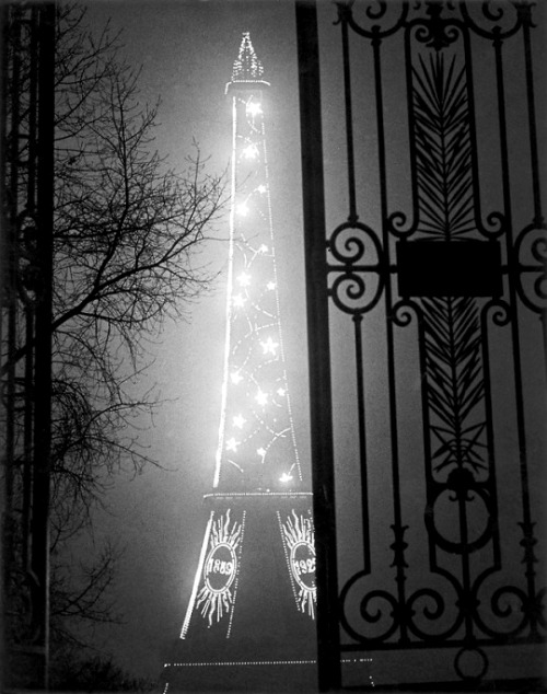 semioticapocalypse - Brassaï (Gyulá Halász). The Eiffel Tower...
