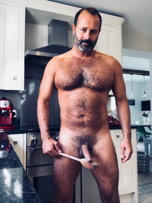 halfcastfarmer - deno101 - The naked chefMy mouth is watering 