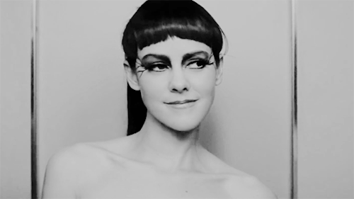 batnisss - johanna mason in catching fire“…they’d probably have...