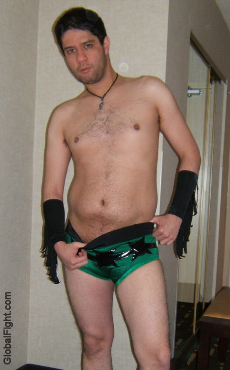 Gay Musclehunk Wrestlers from GLOBALFIGHT.com personals
