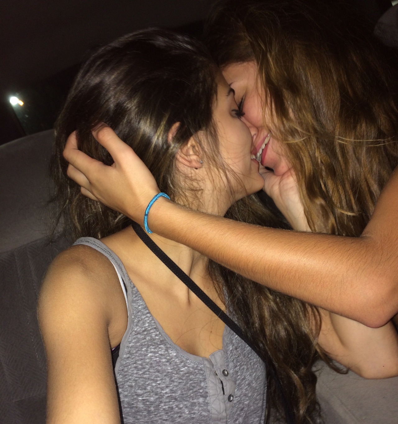 Amateur Teen Lesbians