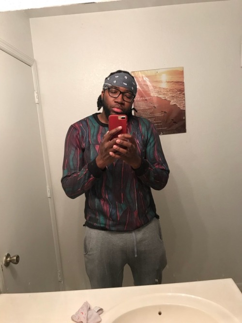 buttcheekpalmkang - Good mirror pics are hard to come by when...