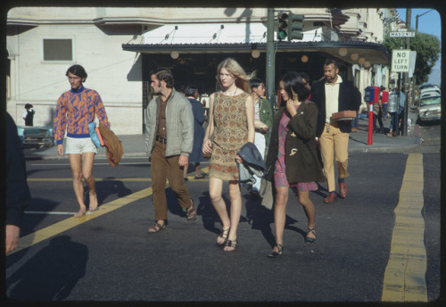 collectorsweekly:Street style from the “Summer of Love” in San...