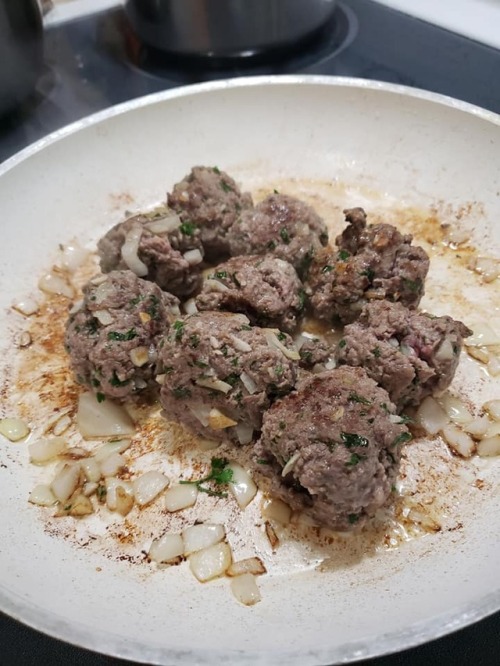 rayraysugarbutt - Yummy beef kofta meatballs and roasted veggies...