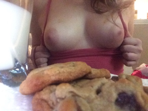 canadian-pussy:Come to the dark side; It has cookies and $3.99...