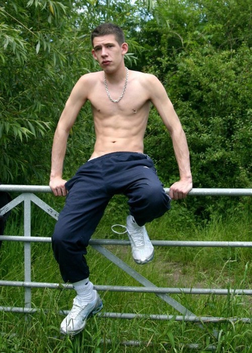 just-a-twink - Chav