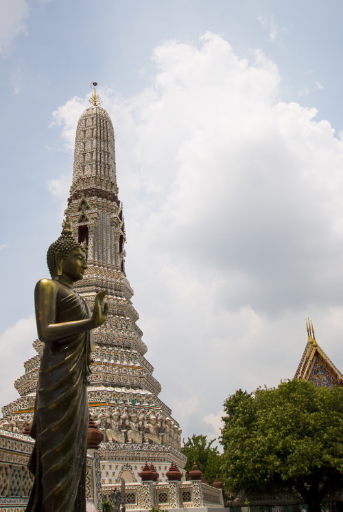 breathtakingdestinations:Bangkok - Thailand (by Hans Permana) 