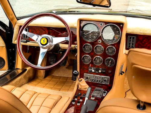 Ferrari 365 Daytona Shooting Break interior