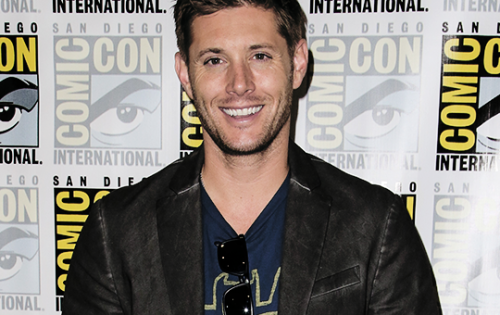 jacklesnet - Jensen Ackles at San Diego Comic Con Through the...