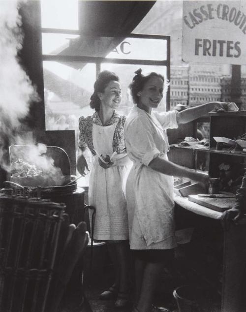 workfornow - flashofgod - Willy Ronis, Rue Rambuteau. 1946.“The...