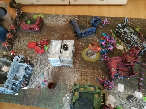 Admech versus Tyranids (½)Some random pictures from the...