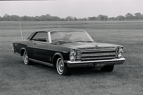 theoldiebutgoodie - UNITED STATES - JUNE 10 - 1966 Ford Galaxie...