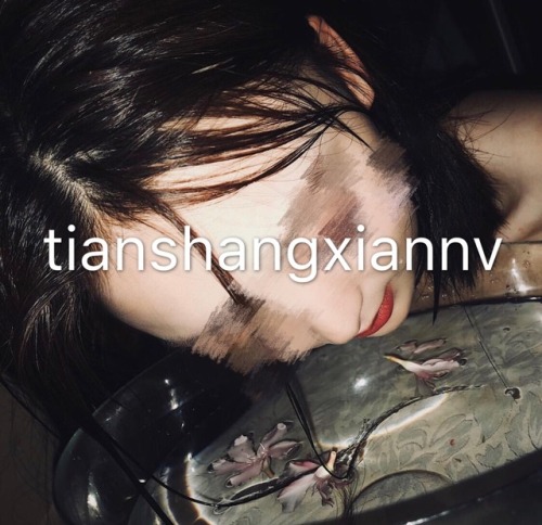 tianshangxiannv - 今晚是不可能回去的 新男友可是规定了我任务 趴在地上把盘子里的水舔干净 不然又会打我的