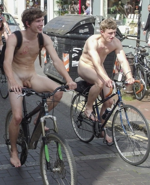 corpas1 - Cycling fully naked in public – the WNBR...