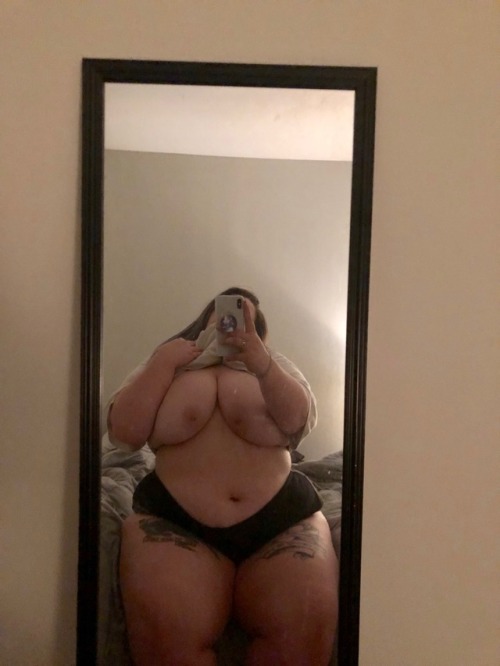darksideofthewombx - Y’all can’t handle the thickness.