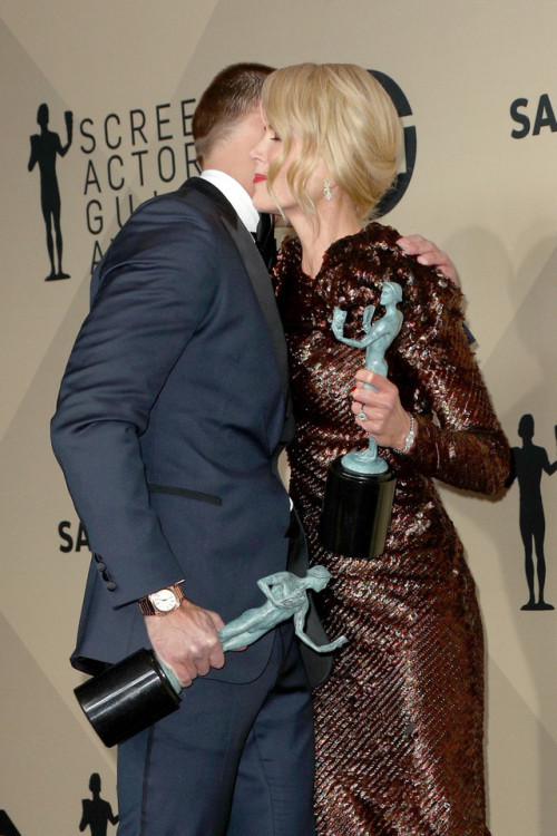 athinglikethat - Alexander Skarsgård and Nicole Kidman, pose in...
