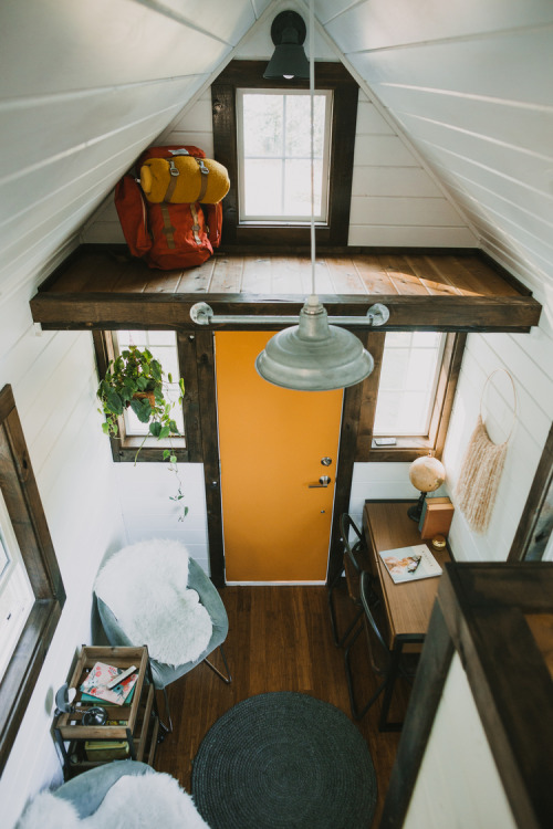aladylostinlove - tinyhousesgalore - Tiny house built by...