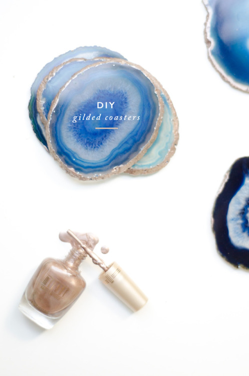 morediy - DIY GILDED AGATE COASTERS // www.thouswell.cocoasters