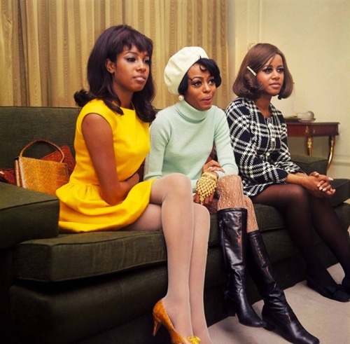lostinhistorypics - The Supremes in January 1968