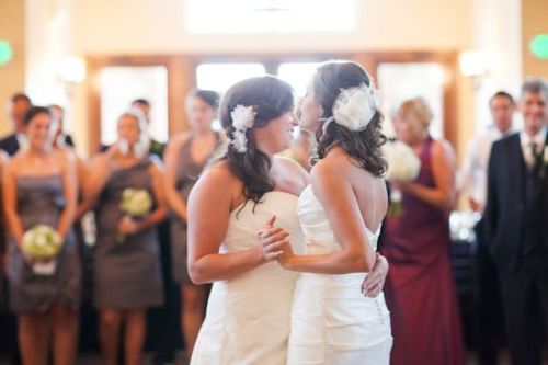 girls-can-get-married - A Natural Wedding at Running Hare...