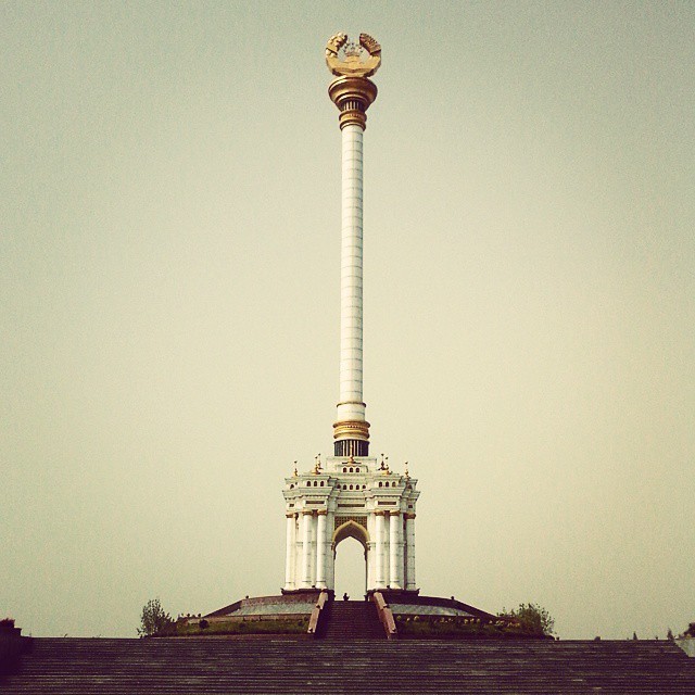 Dushanbe’s large phallic thingie… #Tajikistan (at Rudaki Park)