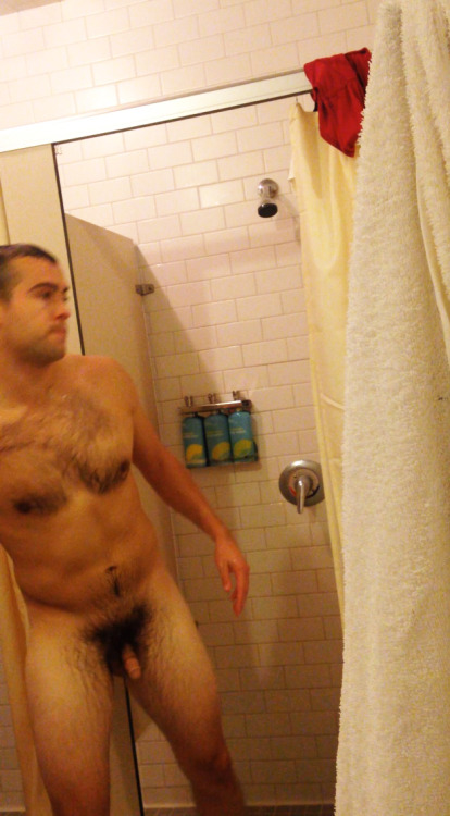 pulldownthebriefs - Luuuuuv this nude dude and his stellar bush!