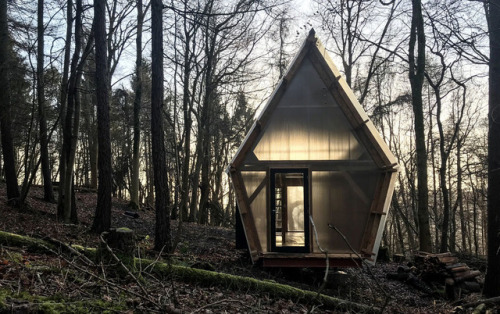 cabinporn - A self-built prototype relocatable £20K house,...