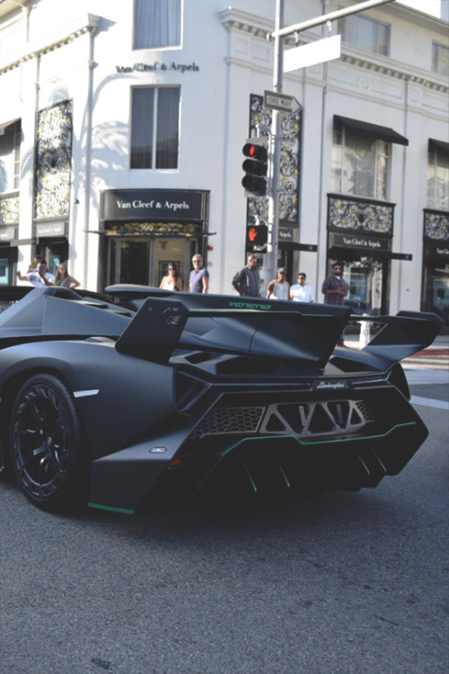 azearr:Lamborghini Veneno | Source | Azearr