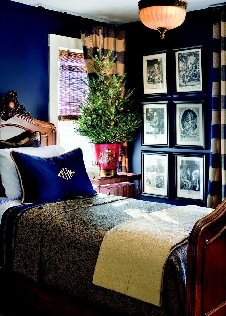 SENCE OF STYLE ? homedecoratingx: Dark blue bedroom walls