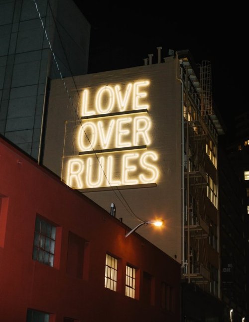 visual-poetry - »love over rules« by hank willis...