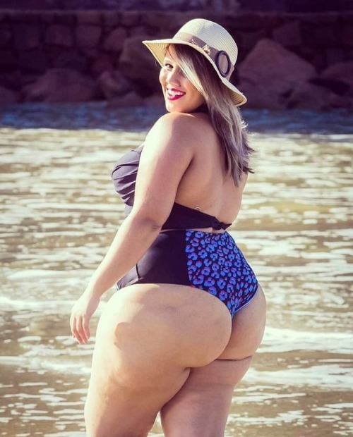 Ass just swallowed the bathing suit!