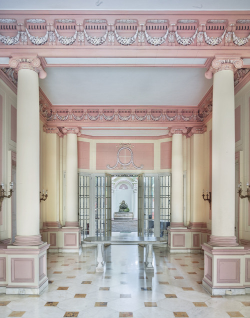 andantegrazioso - Pink Room, Havana, Cuba| davidburdeny