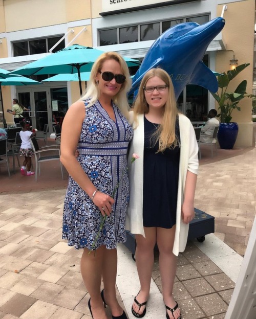 Mother’s Day brunch with my daughter Nichole. (at 400 Beach...