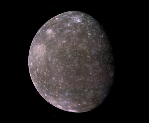 wonders-of-the-cosmos - Callisto moon of Jupiter taken by space...