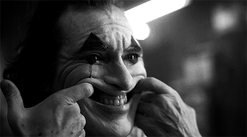 justiceleague - Joaquin Phoenix as The Joker in Joker (2019)