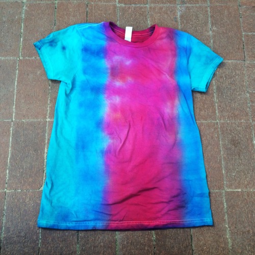 tie dye shirts on Tumblr