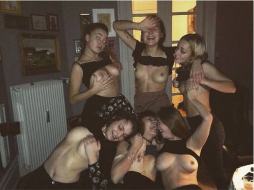 groupofnakedgirls - Want to see more groups of naked...