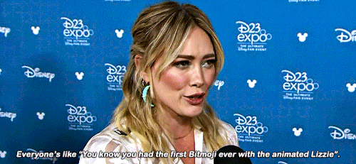 hunters-schafers:Hilary Duff talking about Lizzie McGuire at...