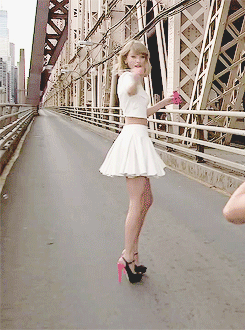 ironyouthcollector - Taylor Swift 